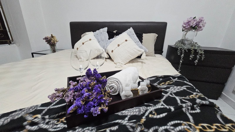 INTERNATIONAL PLAZA 64