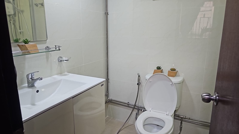 INTERNATIONAL PLAZA 69