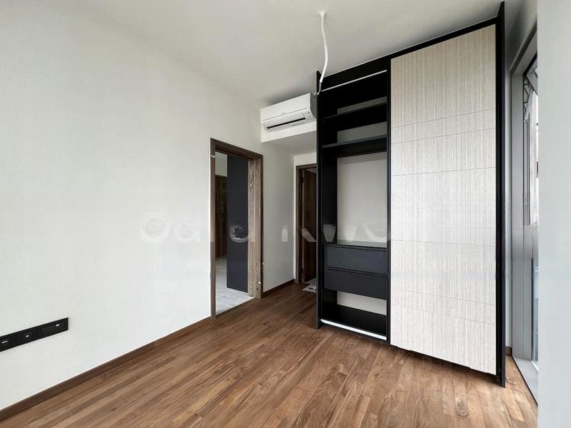 COASTLINE RESIDENCES 4