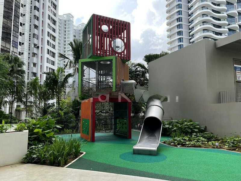 COASTLINE RESIDENCES 9