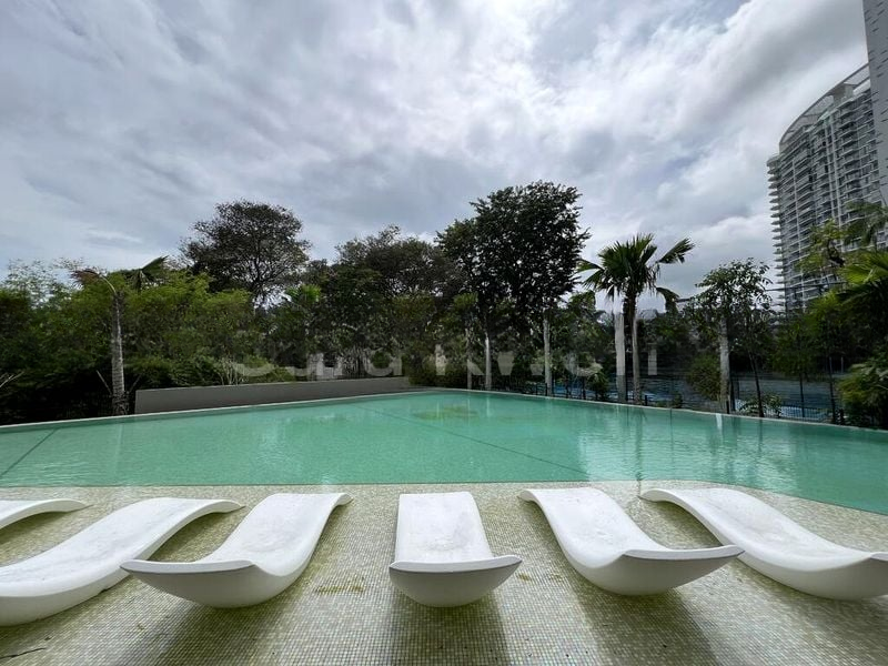 COASTLINE RESIDENCES 7