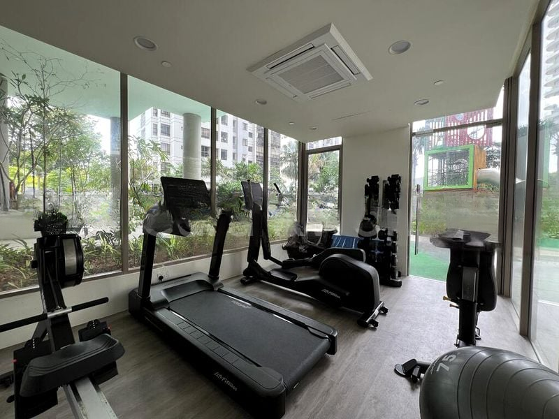 COASTLINE RESIDENCES 10