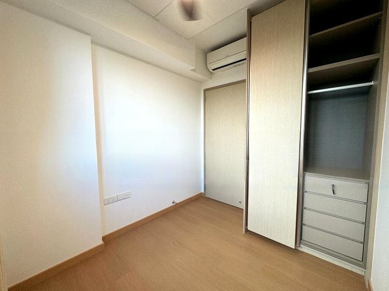 TREASURE AT TAMPINES 4