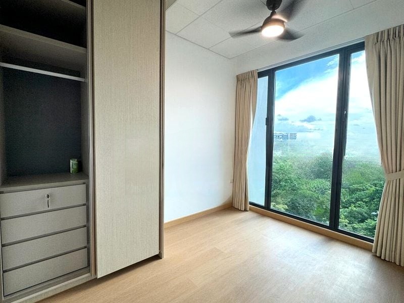 TREASURE AT TAMPINES 8