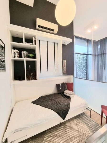 UP@ROBERTSON QUAY 12