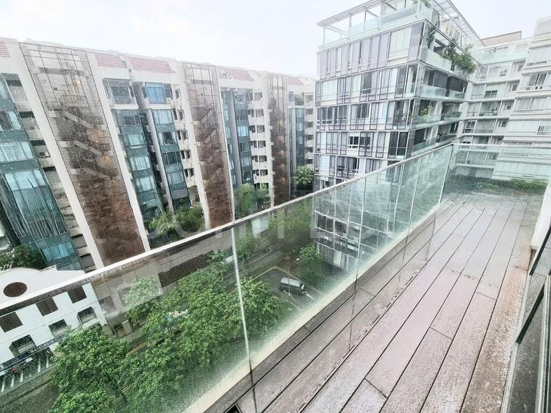 UP@ROBERTSON QUAY 15