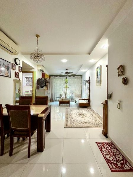 ESPARINA RESIDENCES 10