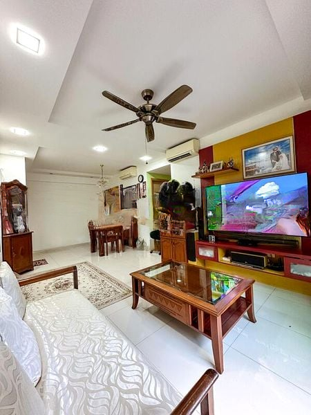 ESPARINA RESIDENCES 9