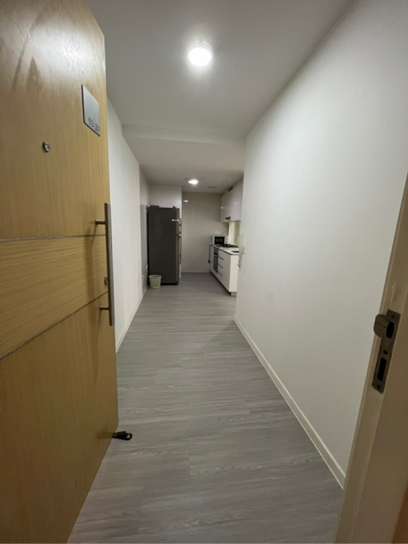 THE LAKEFRONT RESIDENCES 3