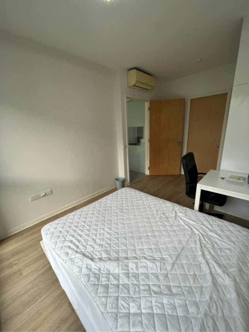 THE LAKEFRONT RESIDENCES 4