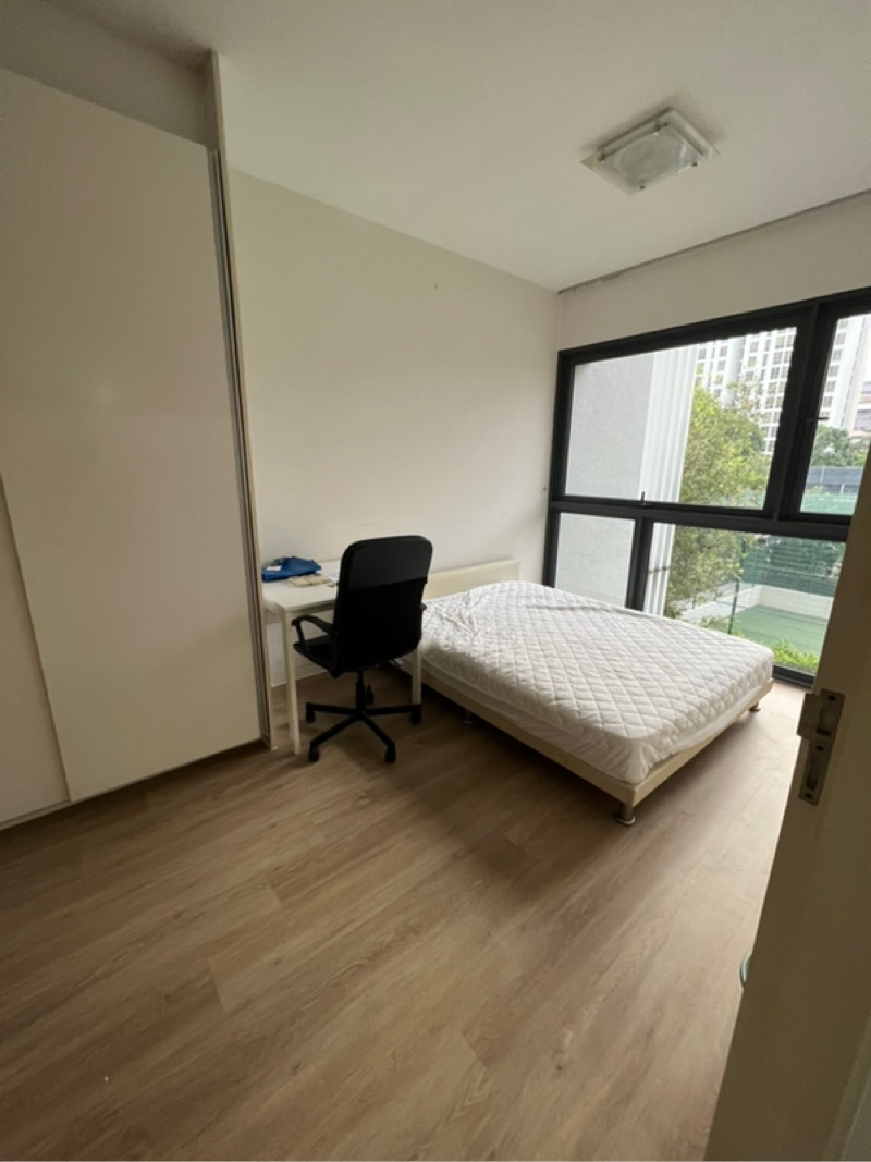 THE LAKEFRONT RESIDENCES 5