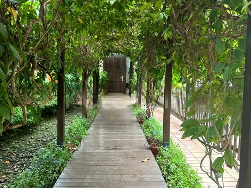 TANGLIN HILL VILLAS 8