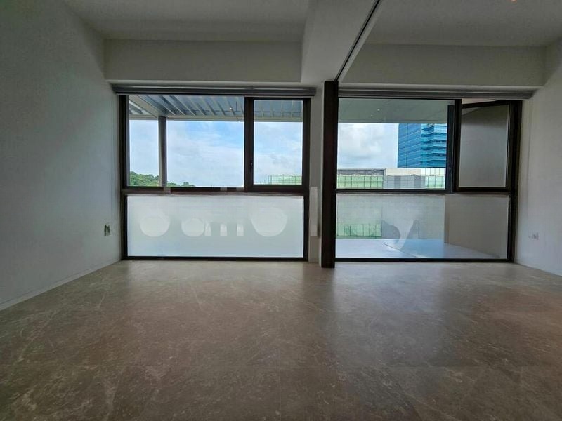 THE REEF AT KING'S DOCK 10