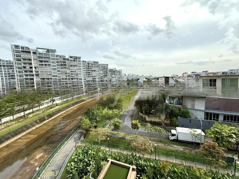 THE WATERGARDENS AT CANBERRA 15