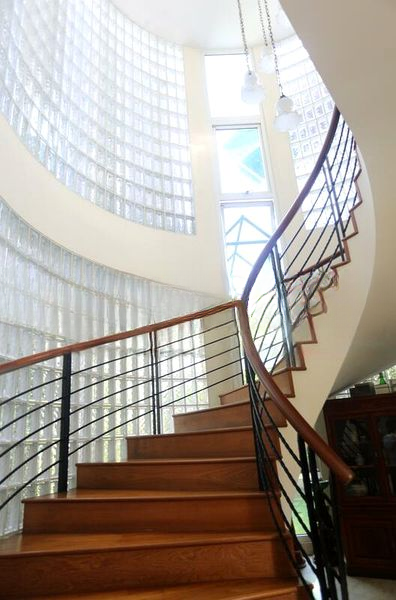 QUEEN ASTRID PARK 10