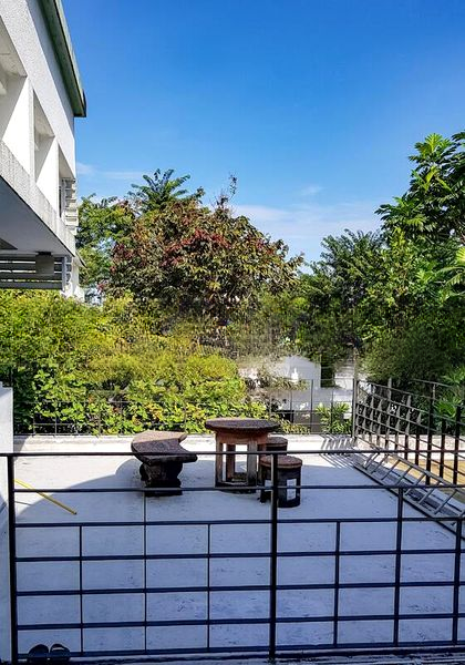 QUEEN ASTRID PARK 13