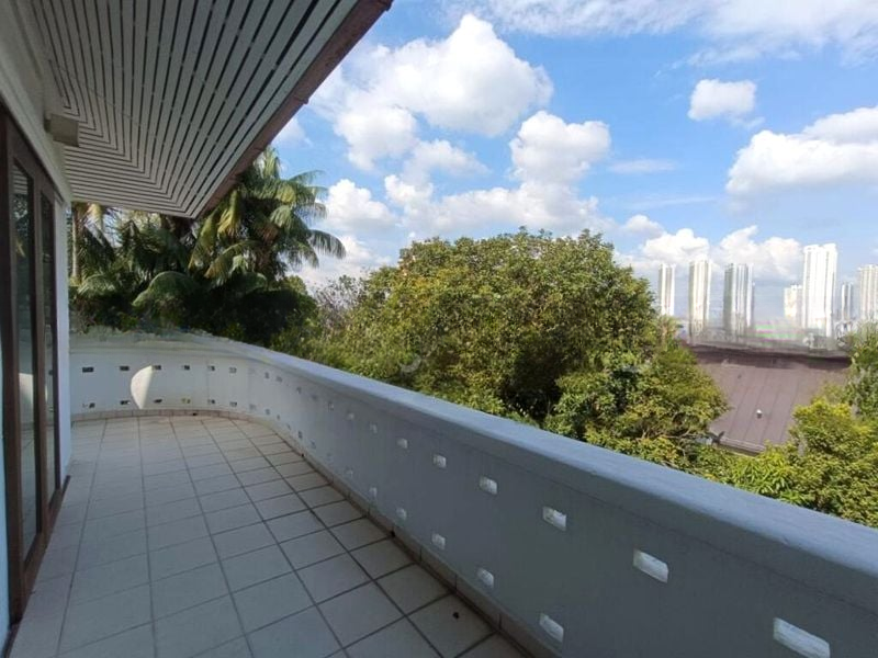 CALDECOTT HILL ESTATE 5