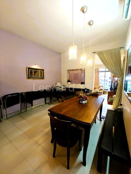 FAR HORIZON GARDENS 3