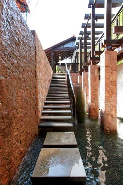 THE BERTH BY THE COVE 15