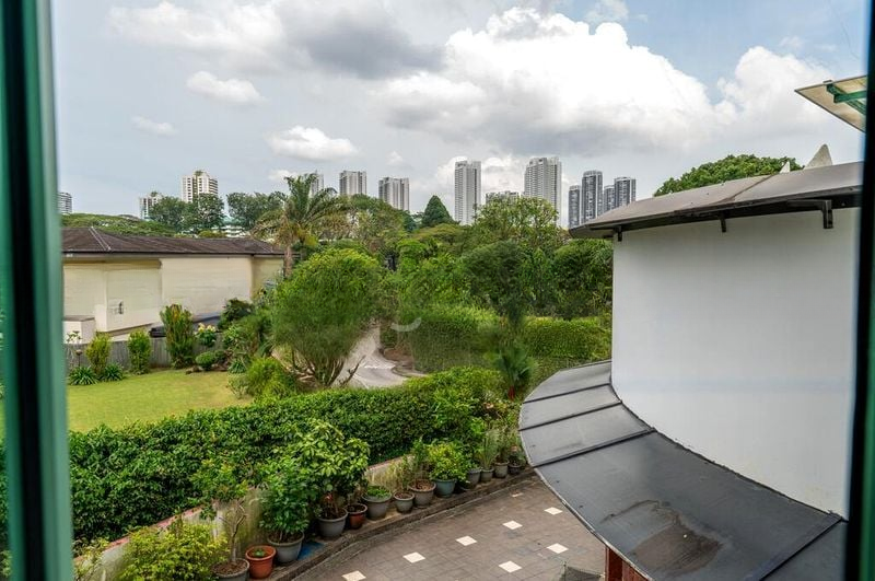 CALDECOTT HILL ESTATE 7