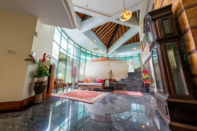 CALDECOTT HILL ESTATE 5