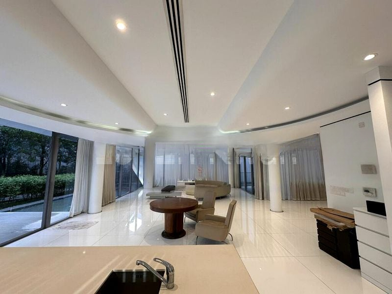 OXLEY RESIDENCE 10