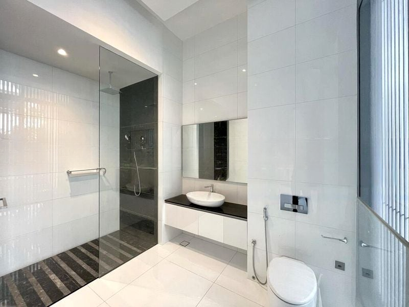 OXLEY RESIDENCE 13