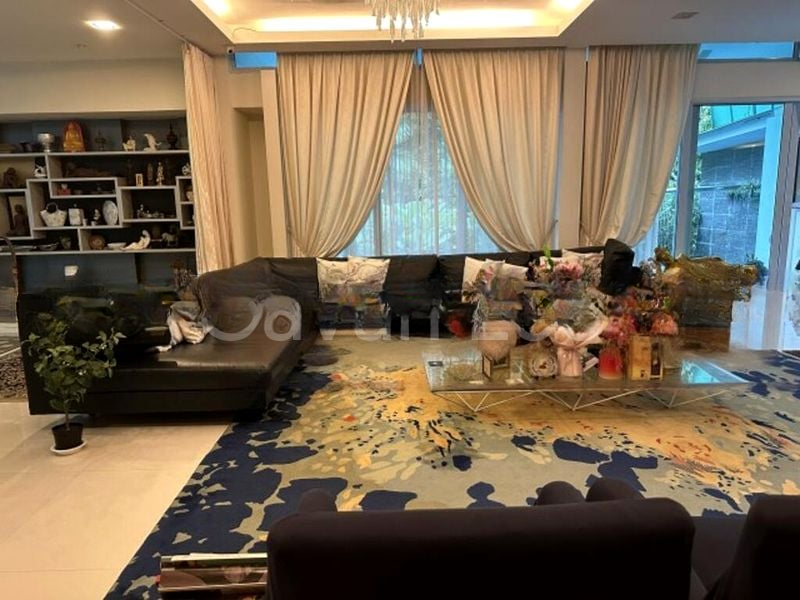 ONE CHATSWORTH 4