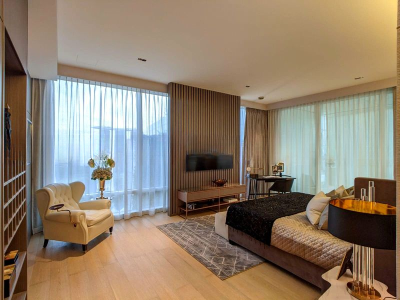 EDEN RESIDENCES CAPITOL 12