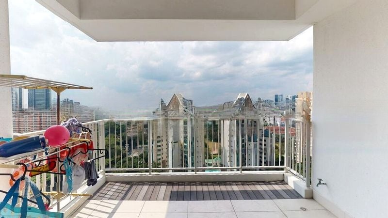 THE METROPOLITAN CONDOMINIUM 15