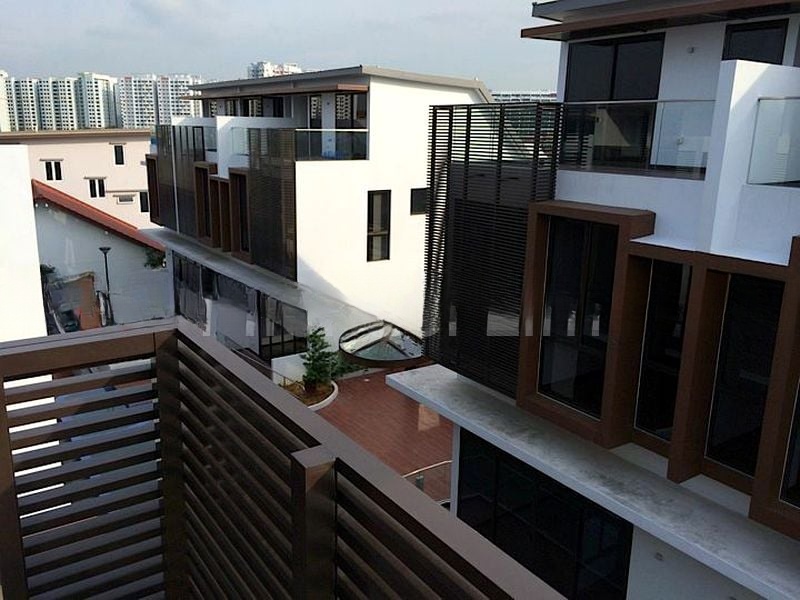 SELETAR VIEW 1