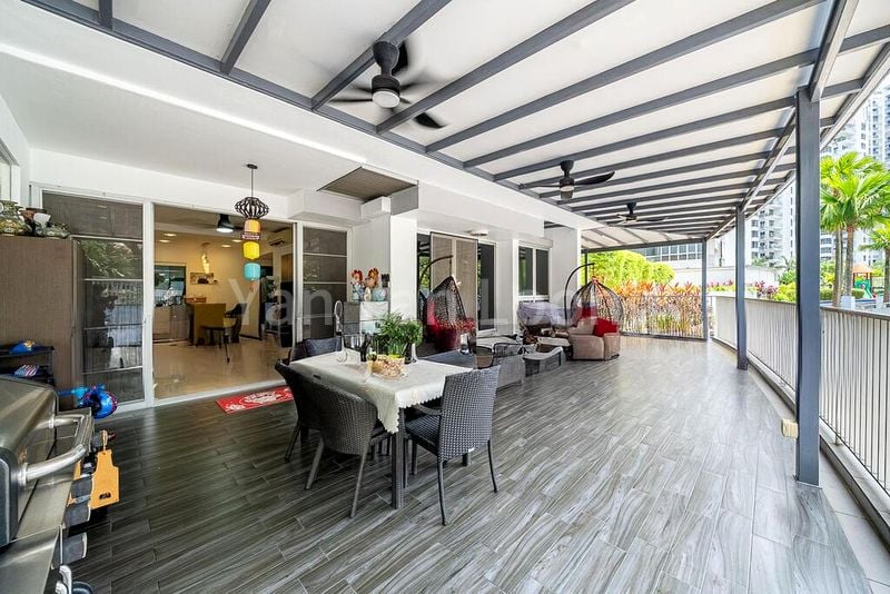 THE PARC CONDOMINIUM 10