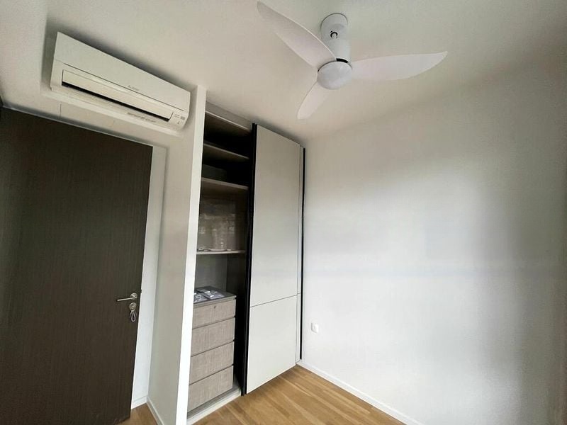 AVENUE SOUTH RESIDENCE 5