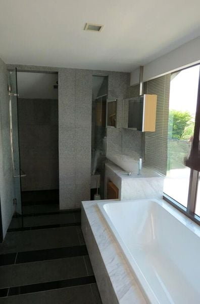 THE REEF AT KING'S DOCK 2