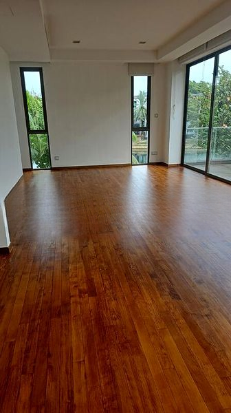 THE REEF AT KING'S DOCK 7