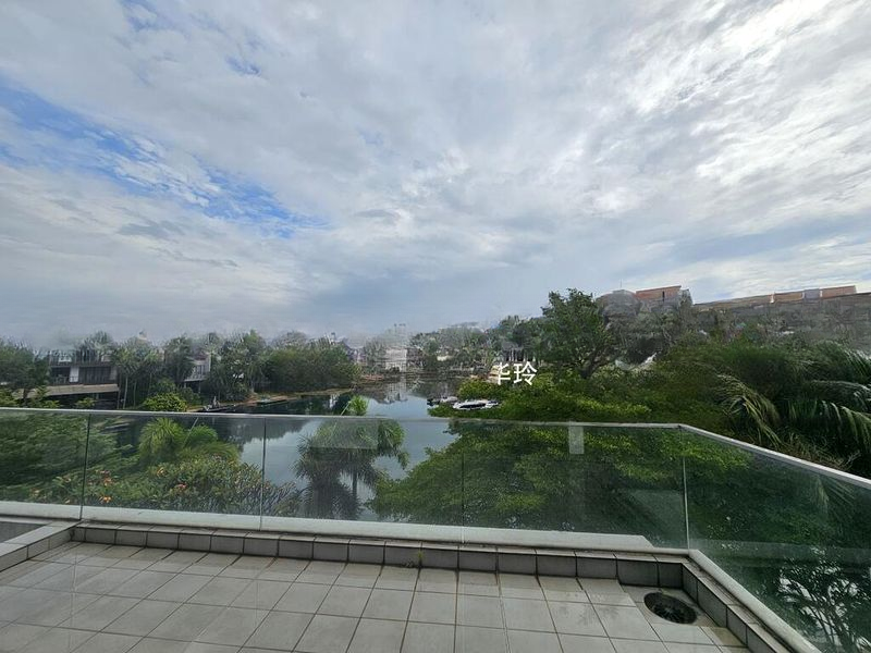 THE REEF AT KING'S DOCK 5