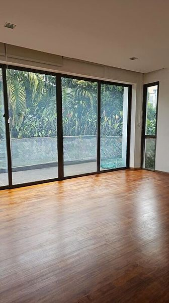 THE REEF AT KING'S DOCK 9