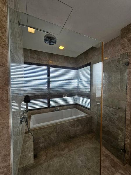 THE REEF AT KING'S DOCK 4