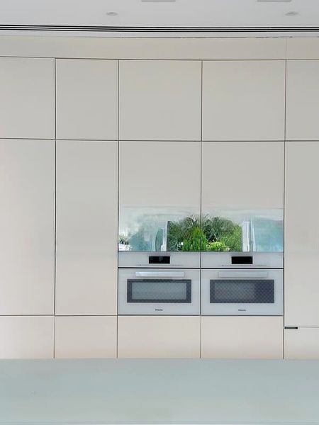 THE REEF AT KING'S DOCK 6