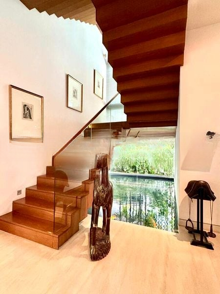 THE REEF AT KING'S DOCK 8