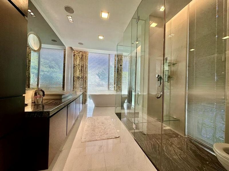 THE REEF AT KING'S DOCK 3