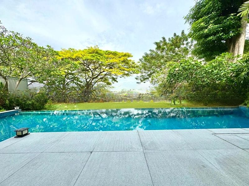 THE REEF AT KING'S DOCK 2