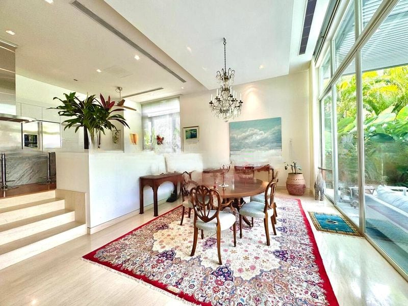 THE REEF AT KING'S DOCK 5