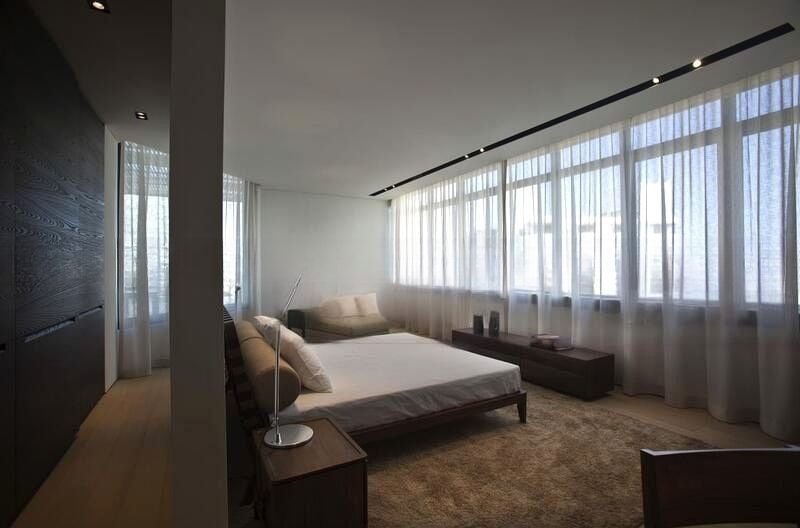 BEVERLY HILL 12