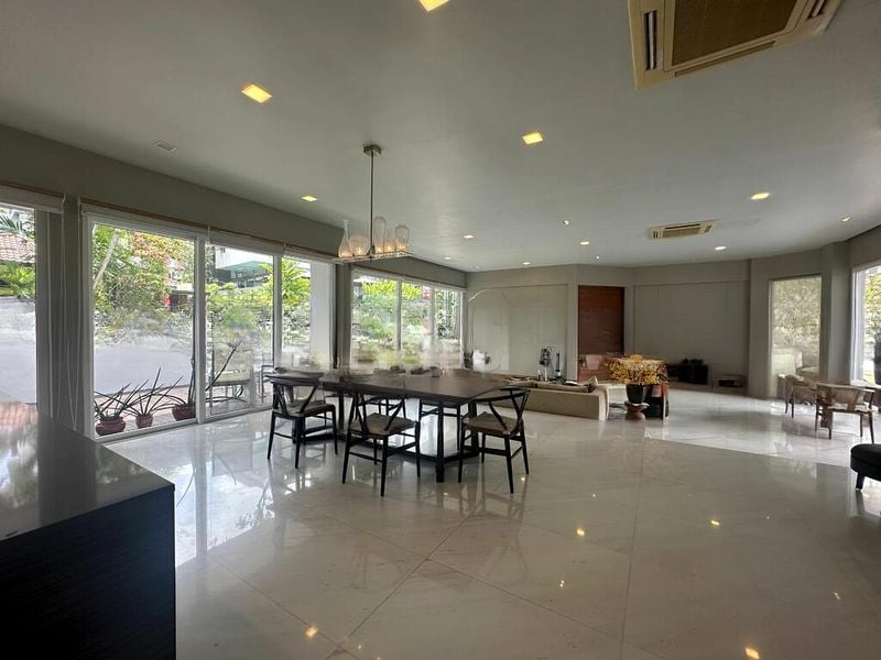 HOLLAND GROVE PARK 4