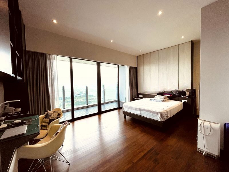 MARINA BAY RESIDENCES 7