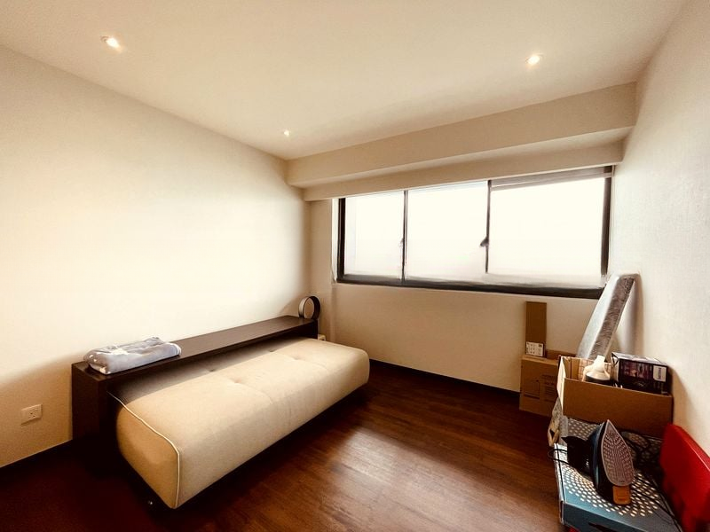 MARINA BAY RESIDENCES 8