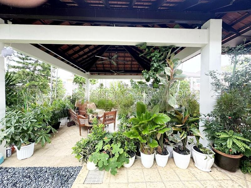THE TOP RESIDENCE 1