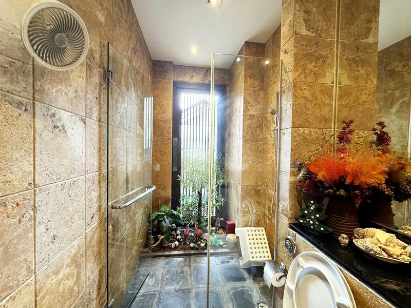 THE TOP RESIDENCE 10