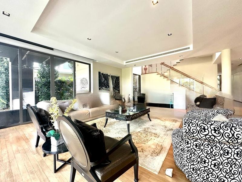 THE REEF AT KING'S DOCK 4